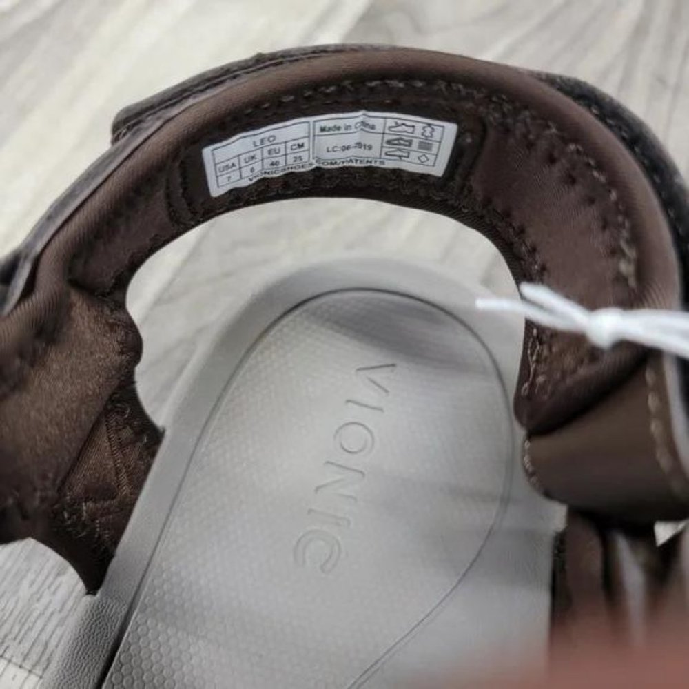 Vionic Canoe Leo Sandals - Picture 4 of 5